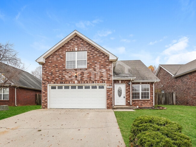 Building Photo - 1006 Hendricks Ct