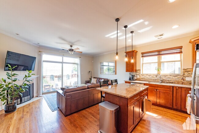 Foto del edificio - 3241 W Palmer St