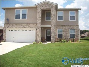 Building Photo - 379 Jasmine Dr