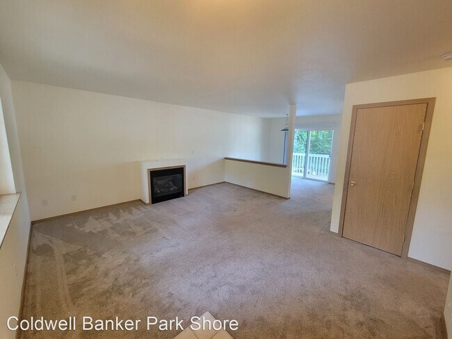 Building Photo - 3 br, 1.5 bath House - 1330 Sidney Ave #101