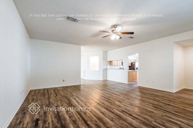 Foto del edificio - 5741 Forest Timbers Dr