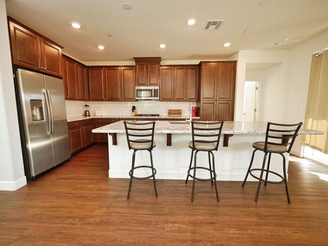 Building Photo - 3606 Damora Ave