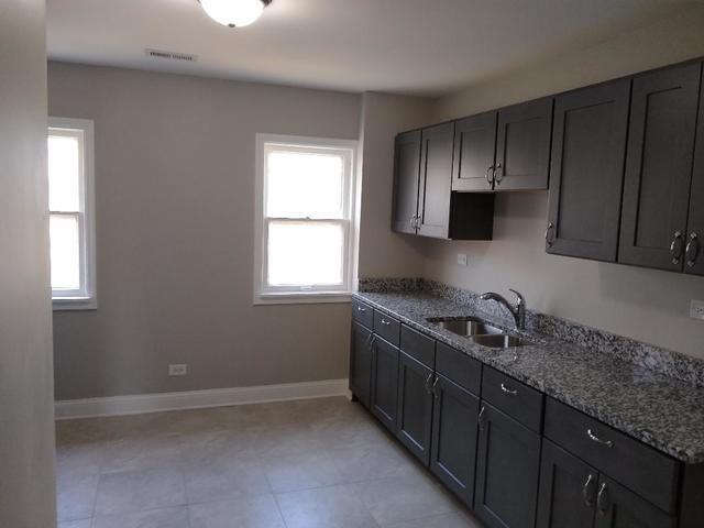 Foto del edificio - 472 N Spring St
