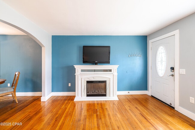 Building Photo - 1207 Buena Vista Blvd