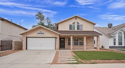 Building Photo - 13713 Paseo del Mar Dr