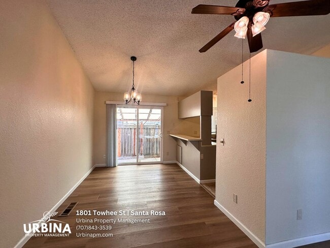 Building Photo - Inviting 3 Bedroom 2 Bathroom Home in Desirable Coffey Park Location