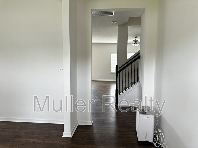 Foto del edificio - 6048 Bayonet Ln