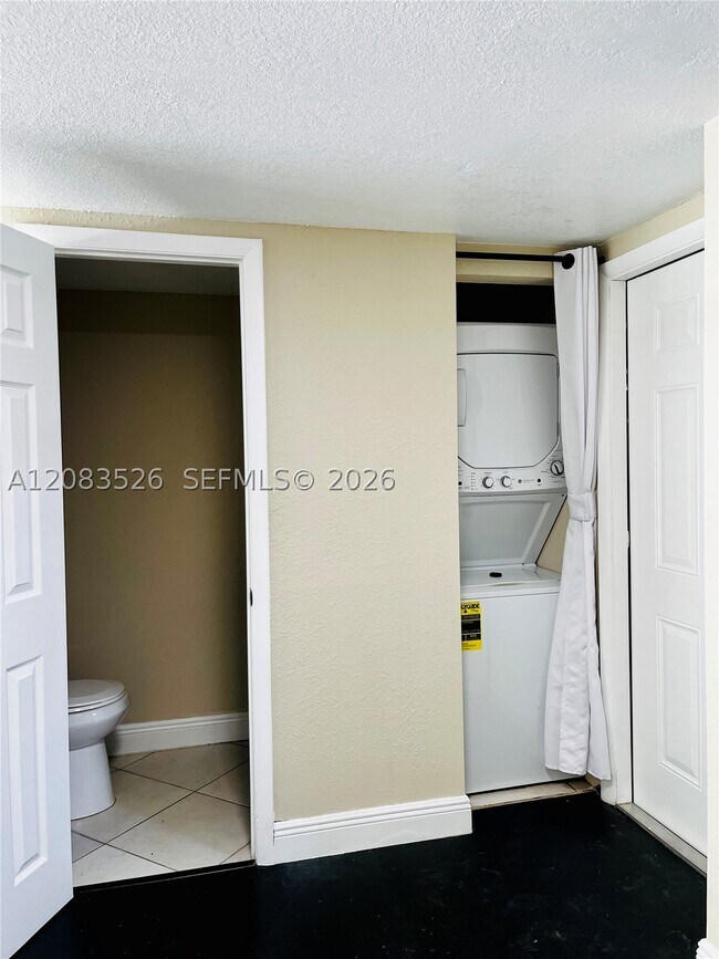 Foto del edificio - 7015 SW 111th Pl
