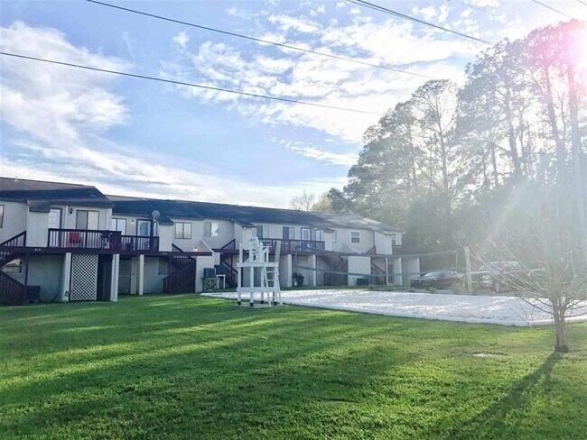 Foto del edificio - 1309 Airport Dr