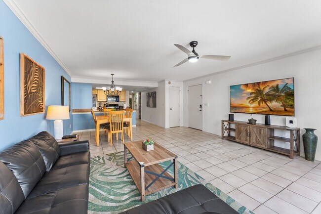 Foto del edificio - 2040 Royal Bay Blvd