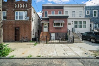 Building Photo - 138 North St