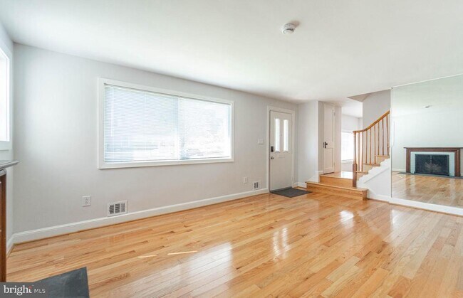 Foto del edificio - 8909 Georgia Ave