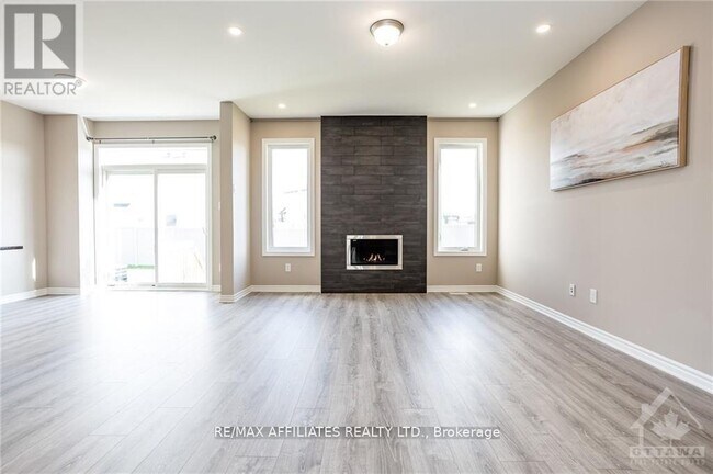 Building Photo - 226 Cranesbill Rd