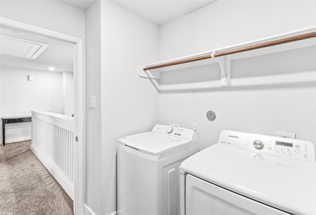 Foto del edificio - 4426 Ibiza Ln