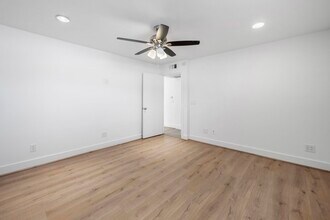 Building Photo - 234 Westheimer Rd