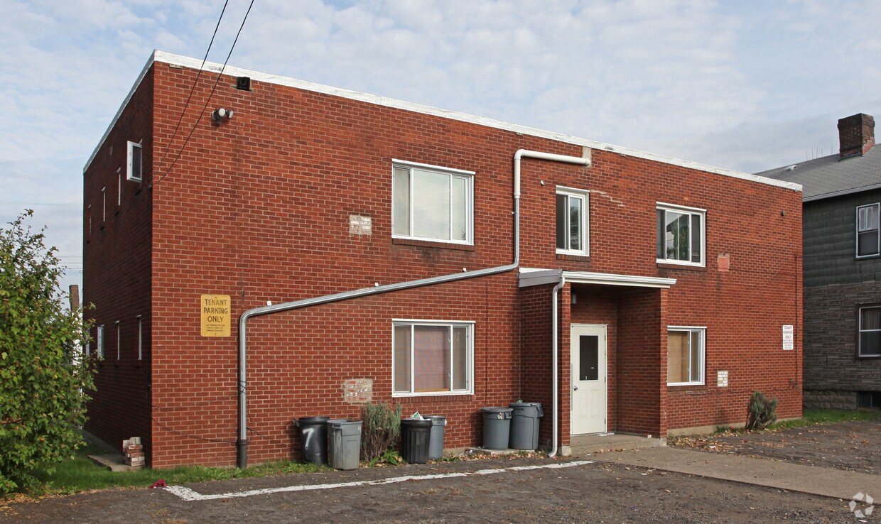 Building Photo - 2609 Highland Ave