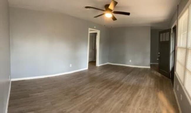 Foto del edificio - $0 First Month's Rent / $0 Deposit at Move-in