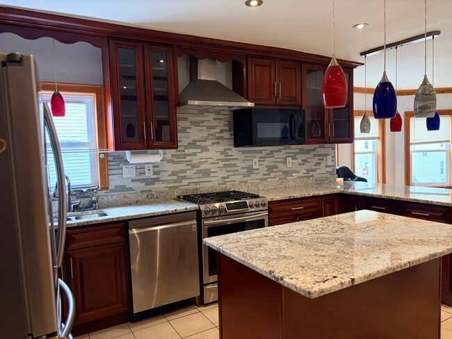 kitchen - 91 Ward St