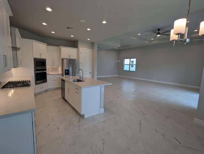 Photo - 9292 Crestview Cir House