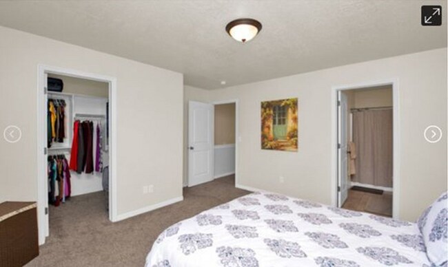 Building Photo - 1587 Sandalwood Dr