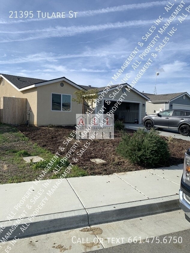 Foto principal - 21395 Tulare St