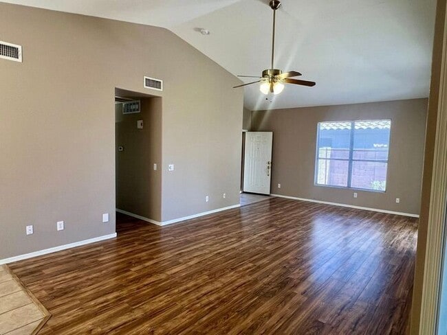 Building Photo - 3-bedroom at Ellsworth & Guadalupe