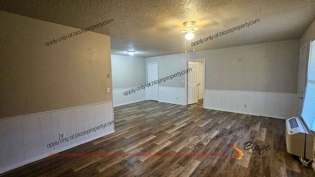 Building Photo - Charming 1-Bedroom Apartment in a Cozy 20-...