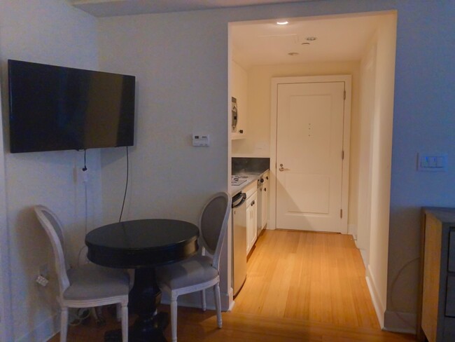 Foto del edificio - 1701 Locust St