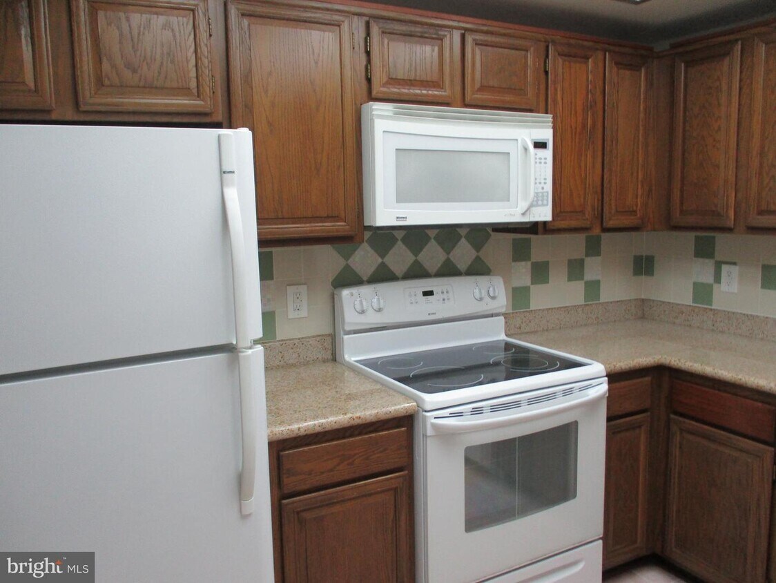 10026 Stedwick Rd Unit 10026, Gaithersburg, MD 20886 Room for Rent in
