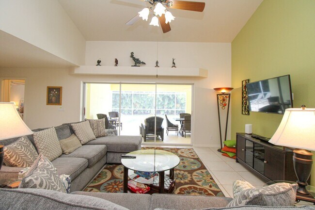 Foto del edificio - ** 4 BED-3 BATH PRIVATE SINGLE FAMILY POOL...