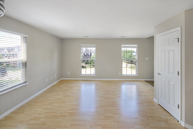 Building Photo - 30 Stonewall Creek Ct