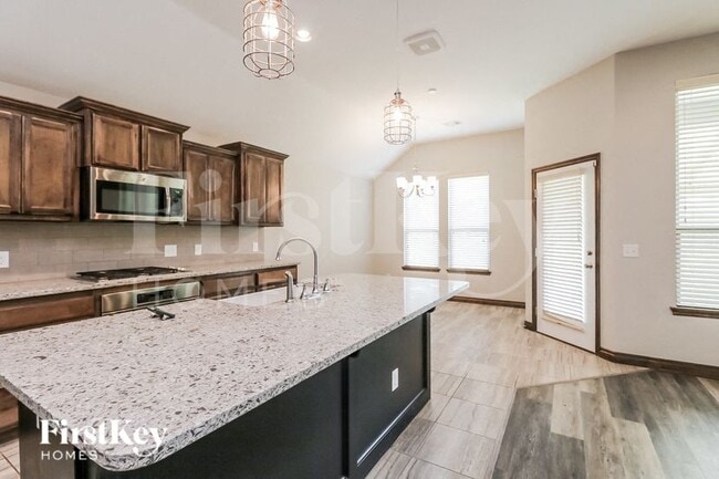 Building Photo - 15904 Tall Grass Dr