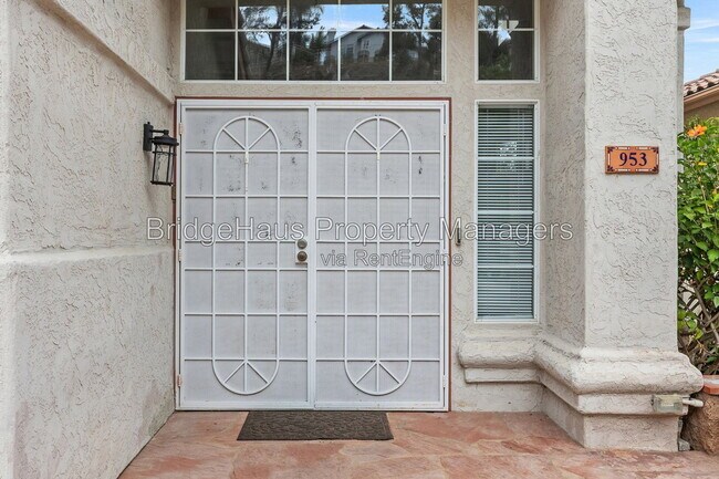 Building Photo - 953 Gallery Dr