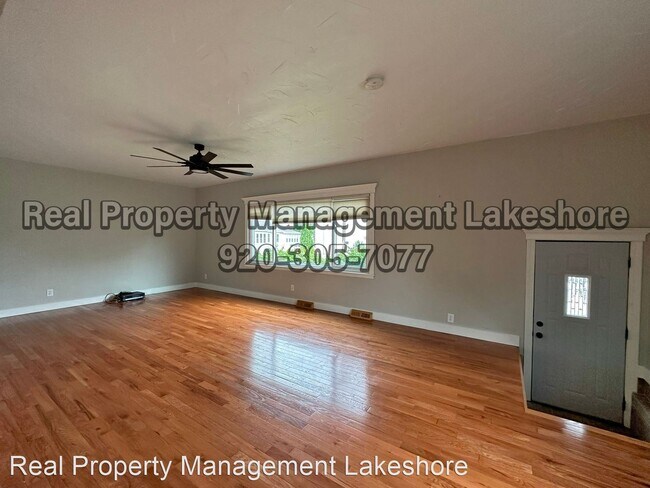 Building Photo - 2 br, 1 bath House - 511 W 10th Ave.