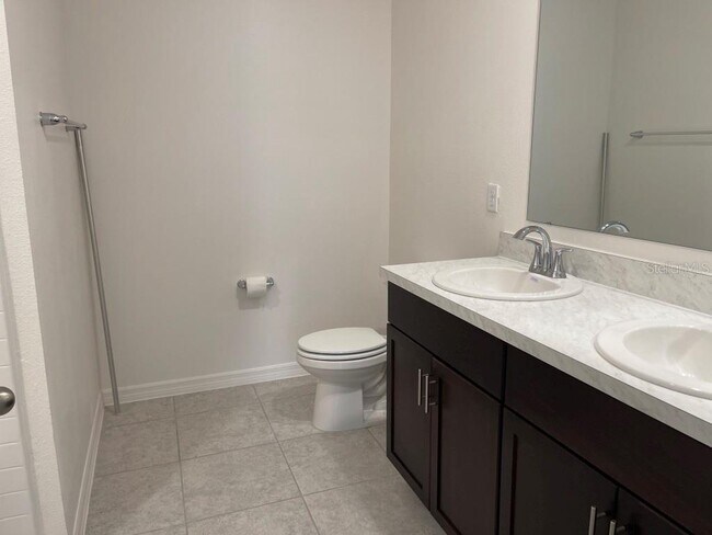 Foto del edificio - 2121 Pecos Dr