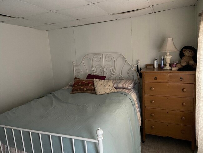 Foto del edificio - 353 Wesley Ave