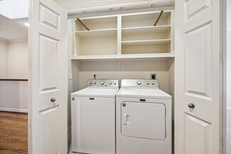 Building Photo - 1321 Whispering Pines Dr