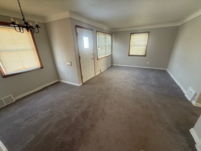 Foto del edificio - 15818 Maplewood Ave