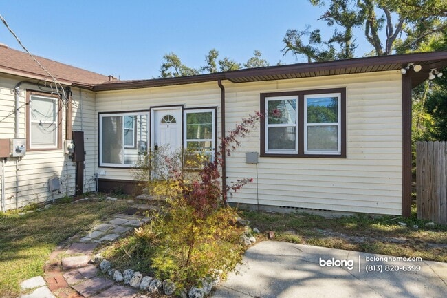 Foto del edificio - 1919 12th Ave W