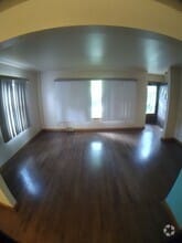Building Photo - 326 N 68th St