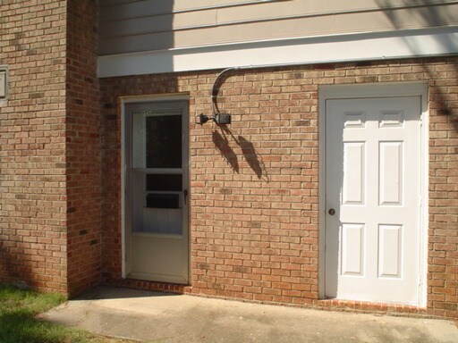 Building Photo - 4616 Hunters Creek Ln