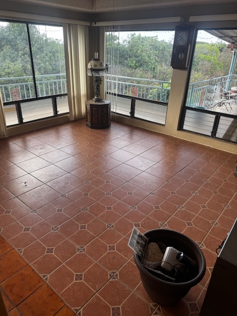 Photo - 94-331-331 Kahualena St Apartment