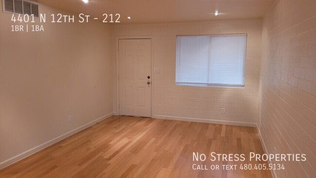 Foto del edificio - 1 Bedroom Condo off 12th St and Camelback Rd!