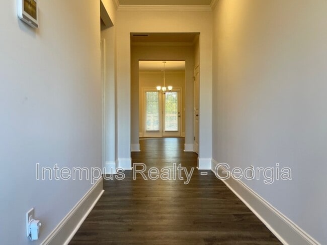 Building Photo - 44 Garnet Dr