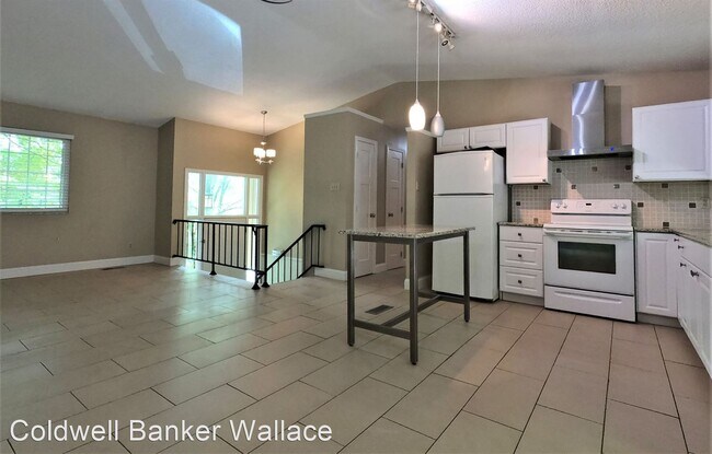 Building Photo - 3 br, 2.5 bath House - 6101 Janmer Lane