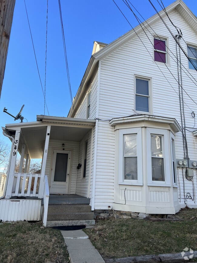 Building Photo - 349 Spruce St