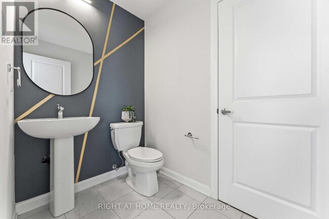 Photo du bâtiment - 1310 Creekway Private