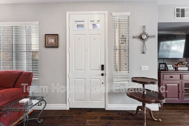 Foto del edificio - 23919 Brescia Dr