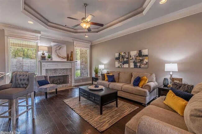 Foto del edificio - 9309 Meadow Gardens Cir