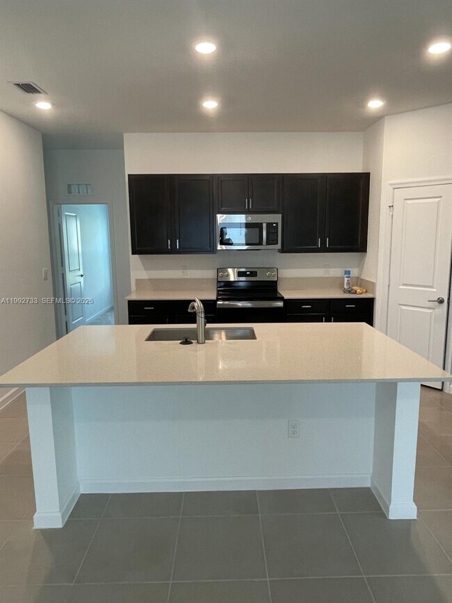 Foto del edificio - 4244 Thurso Wy